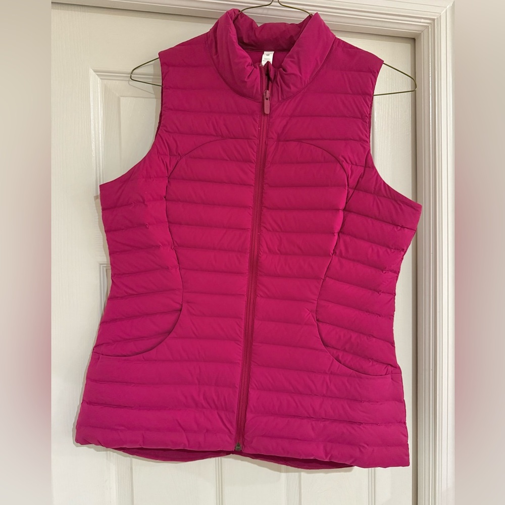 Lululemon Pack it down vest! Size 10
Like new!!